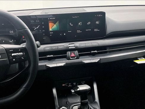 Used 2025 Kia K4 EX image 6