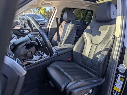 Used 2020 BMW X7 xDrive40i w/ Cold Weather Package image 29