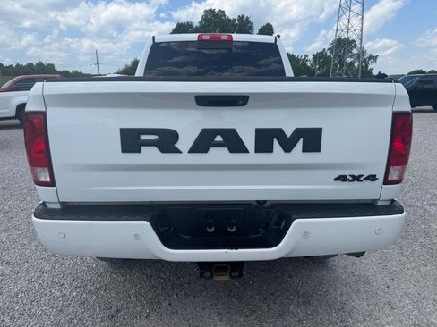 Used 2017 RAM 3500 Big Horn w/ Night Special Edition AWD/4WD image 4