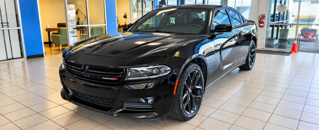 Used 2022 Dodge Charger SXT w/ Blacktop Package RWD image 9