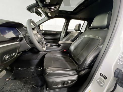 Used 2023 Jeep Grand Cherokee Altitude image 19