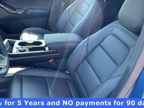 New 2026 Chevrolet Equinox LT w/ Convenience Package II FWD image 11