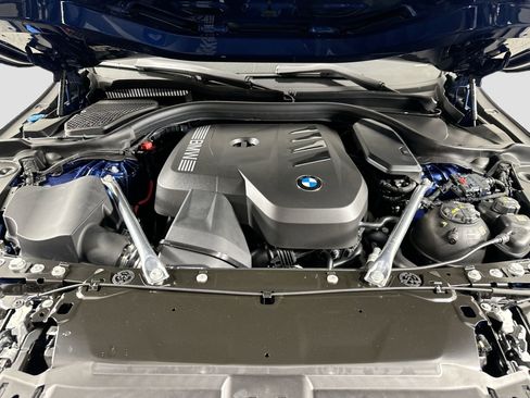 Used 2025 BMW 530i image 24