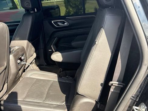 Used 2021 Chevrolet Tahoe Z71 w/ Z71 Signature Package AWD/4WD image 45