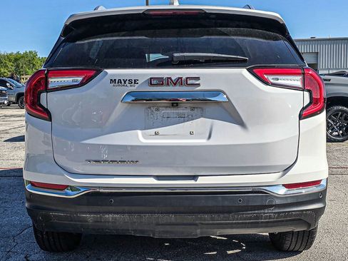 Used 2022 GMC Terrain SLT w/ Infotainment Package II image 5