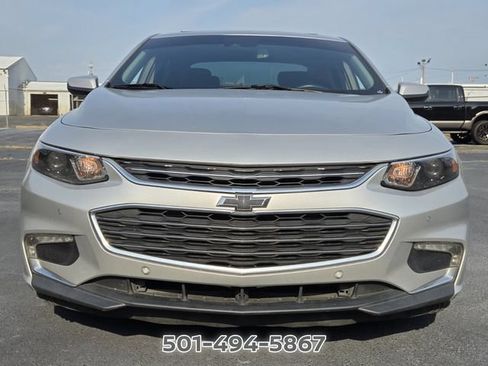Used 2018 Chevrolet Malibu LT w/ Leather Package FWD image 8