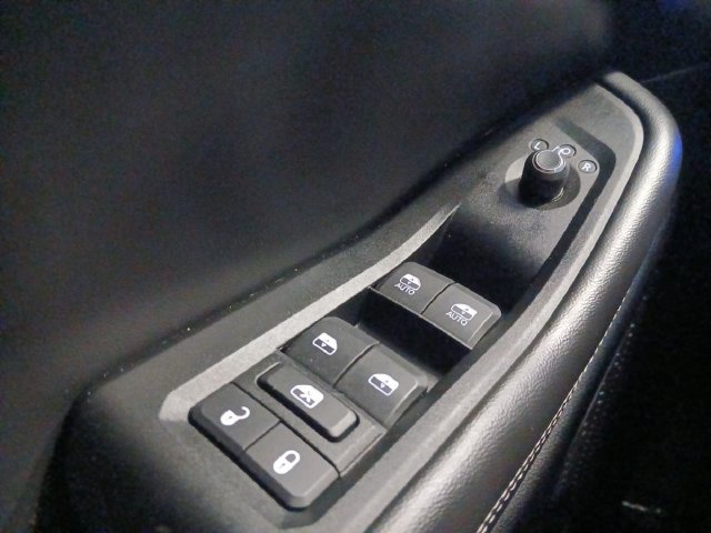 Used 2025 Jeep Grand Cherokee Limited 4xe AWD/4WD image 6