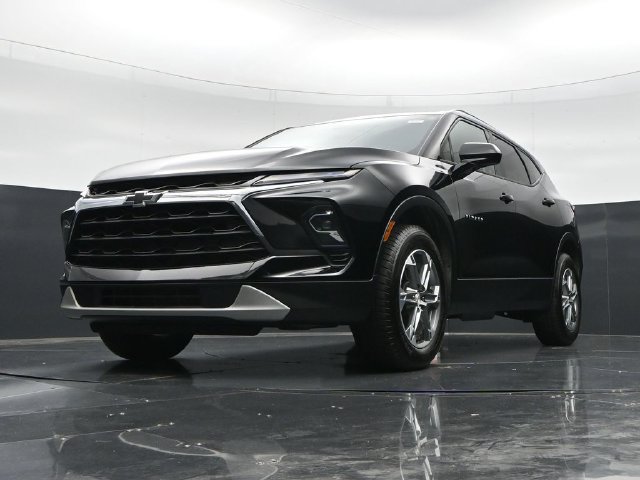 Used 2024 Chevrolet Blazer LT w/ Convenience Package FWD image 43