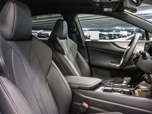 Used 2026 Lexus NX 450h+ F Sport AWD/4WD image 18