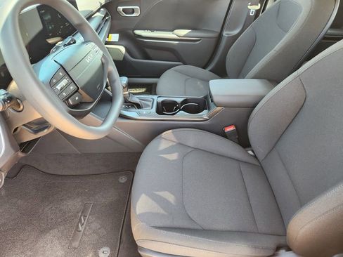 New 2026 Kia K4 FWD image 9