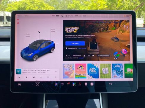 Used 2021 Tesla Model Y Long Range AWD/4WD image 29