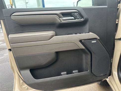 Used 2022 Chevrolet Silverado 1500 ZR2 w/ Technology Package image 21