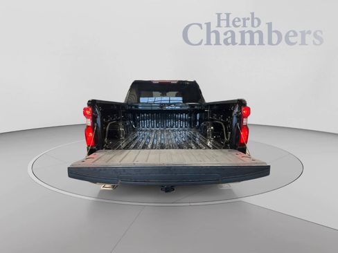 Used 2023 Chevrolet Silverado 1500 LT AWD/4WD image 6