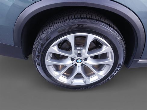 Used 2024 BMW X5 xDrive40i w/ Premium Package image 10