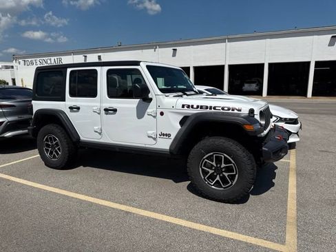 Used 2026 Jeep Wrangler Unlimited Rubicon AWD/4WD image 8