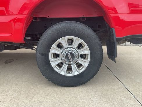 Used 2021 Ford F250 XLT w/ XLT Value Package image 6