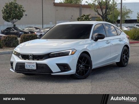 Used 2022 Honda Civic Sport image 1