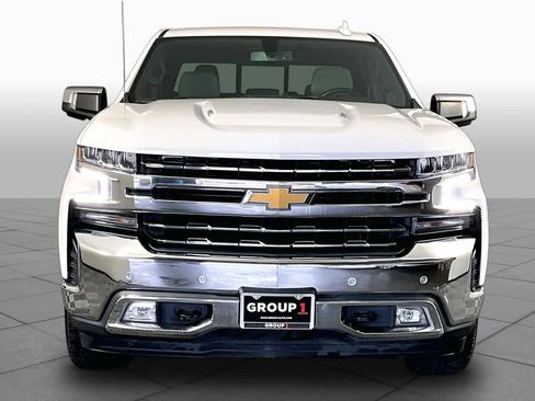Used 2022 Chevrolet Silverado 1500 LTZ w/ Z71 Off-Road Package AWD/4WD image 4