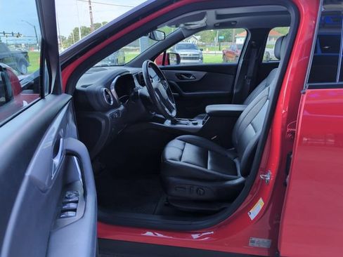 Used 2022 Chevrolet Blazer LT FWD image 12