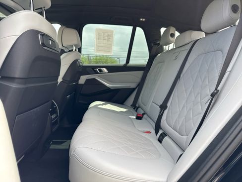 Certified 2025 BMW X5 xDrive40i image 15