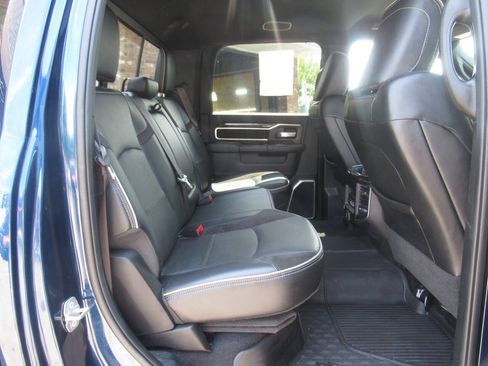 Used 2022 RAM 3500 Laramie AWD/4WD image 9