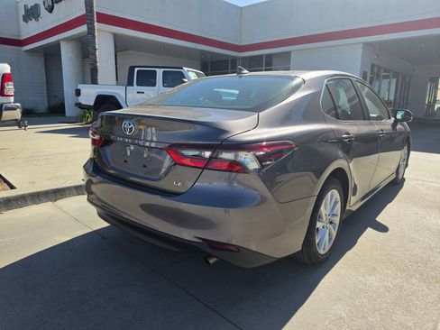 Used 2024 Toyota Camry LE FWD image 4