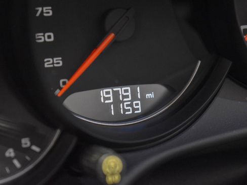 Used 2019 Porsche 911 Turbo S image 18