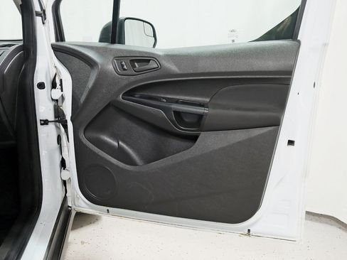 Used 2018 Ford Transit Connect XL image 25