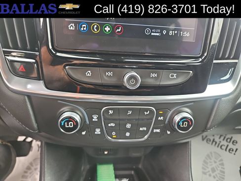 Used 2023 Chevrolet Traverse LT FWD image 19