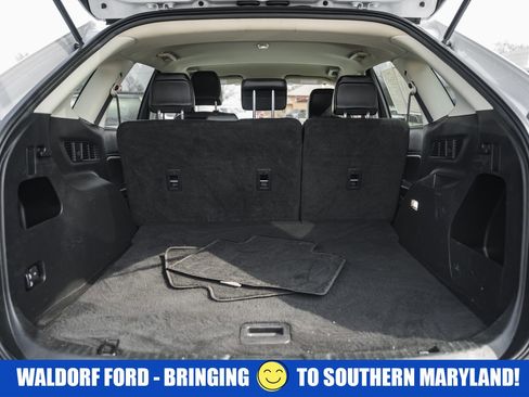 Used 2024 Ford Edge SEL image 11