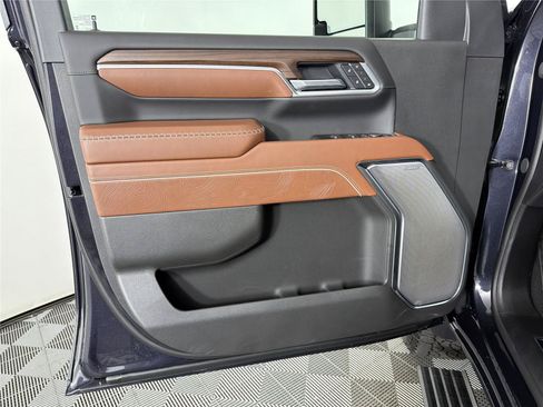 New 2026 GMC Sierra 2500 Denali Ultimate AWD/4WD image 9