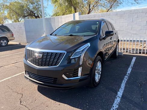 Used 2020 Cadillac XT5 Luxury FWD image 2