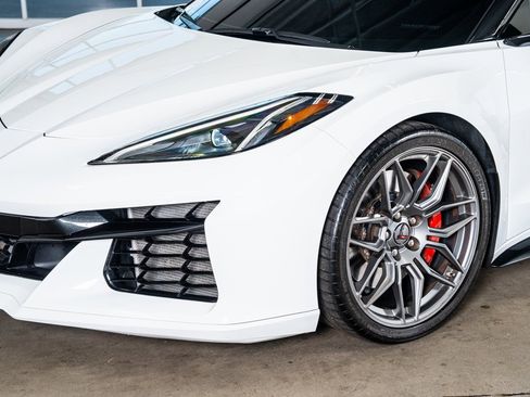 Used 2024 Chevrolet Corvette Z06 w/ LPO, Roadside Safety Package image 12