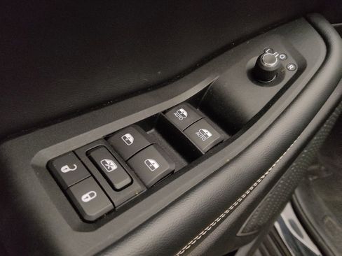 Used 2022 Jeep Grand Cherokee L Limited w/ Trailer Tow Group (B) image 27