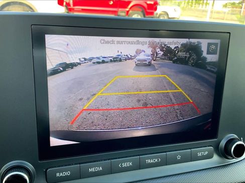 Used 2022 Hyundai Kona SEL FWD image 27