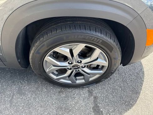 Certified 2024 Kia Seltos S AWD/4WD image 11