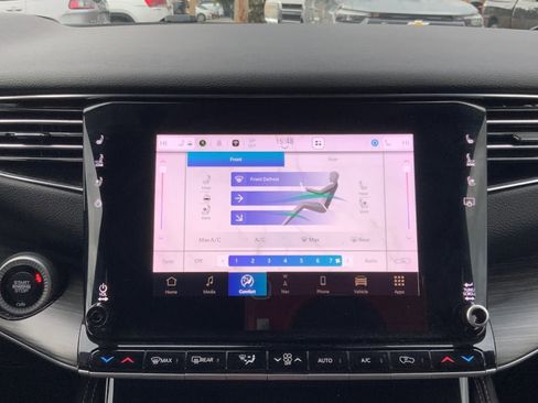 Used 2023 Jeep Wagoneer Series III w/ Preferred Equipment Group image 13