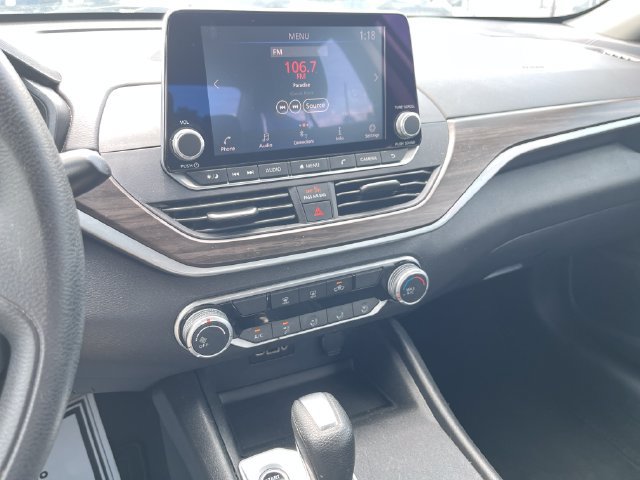 Certified 2025 Nissan Altima 2.5 SV FWD image 17