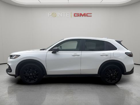 Used 2025 Honda HR-V Sport image 6