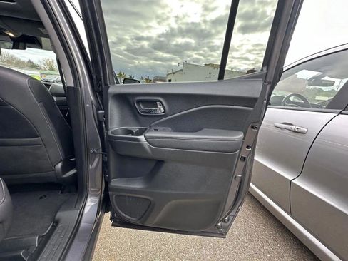 Used 2023 Honda Ridgeline RTL image 23