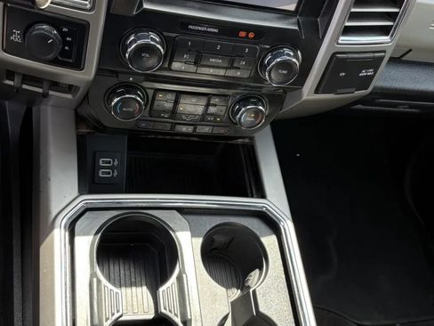 Used 2017 Ford F250 Lariat w/ Lariat Value Package AWD/4WD image 20