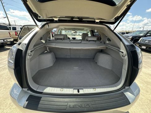 Used 2005 Lexus RX 330 w/ Premium Pkg FWD image 44