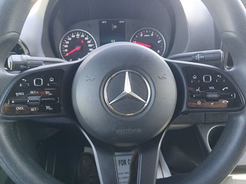 Used 2023 Mercedes-Benz Sprinter 2500 image 24