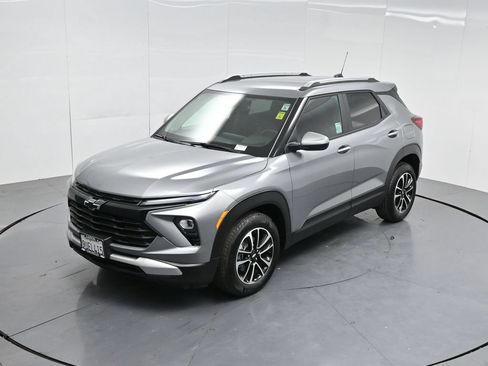 New 2025 Chevrolet TrailBlazer LT w/ Convenience Package FWD image 50