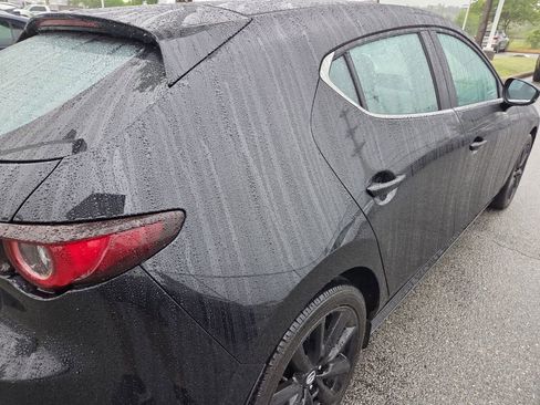 Used 2024 MAZDA MAZDA3 s FWD image 9