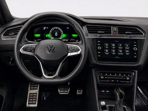 Used 2023 Volkswagen Tiguan SE R-Line AWD/4WD image 29