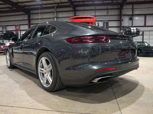 Used 2017 Porsche Panamera 4 image 6