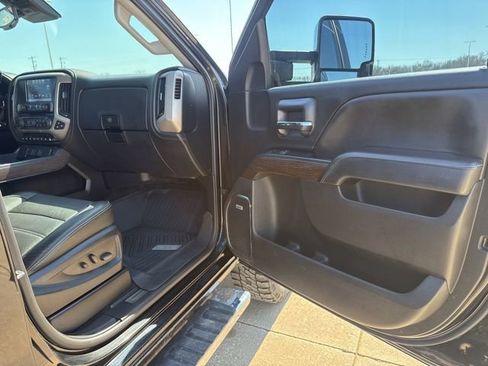 Used 2018 GMC Sierra 2500 Denali w/ Duramax Plus Package image 51