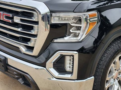 Used 2020 GMC Sierra 1500 SLT RWD image 9
