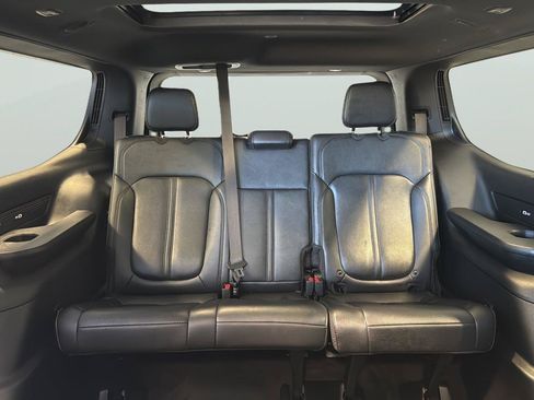 Used 2023 Jeep Wagoneer Series II w/ Premium Group I AWD/4WD image 21